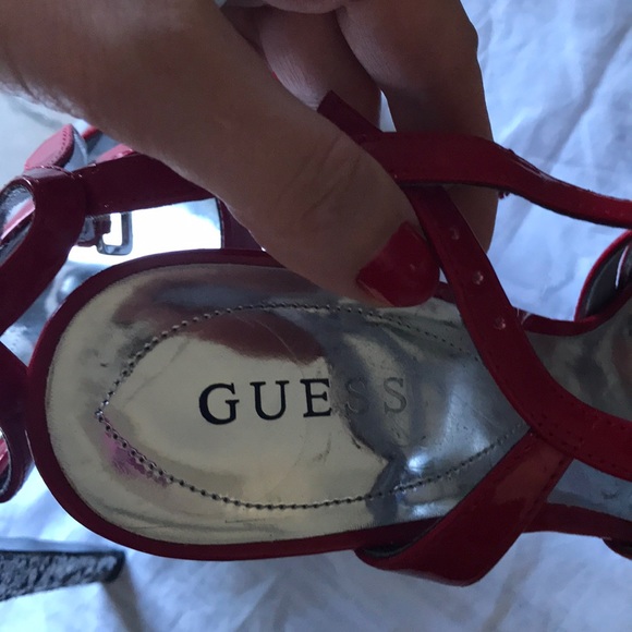 Guess High heels 👠 Red shoes - Picture 5 of 5